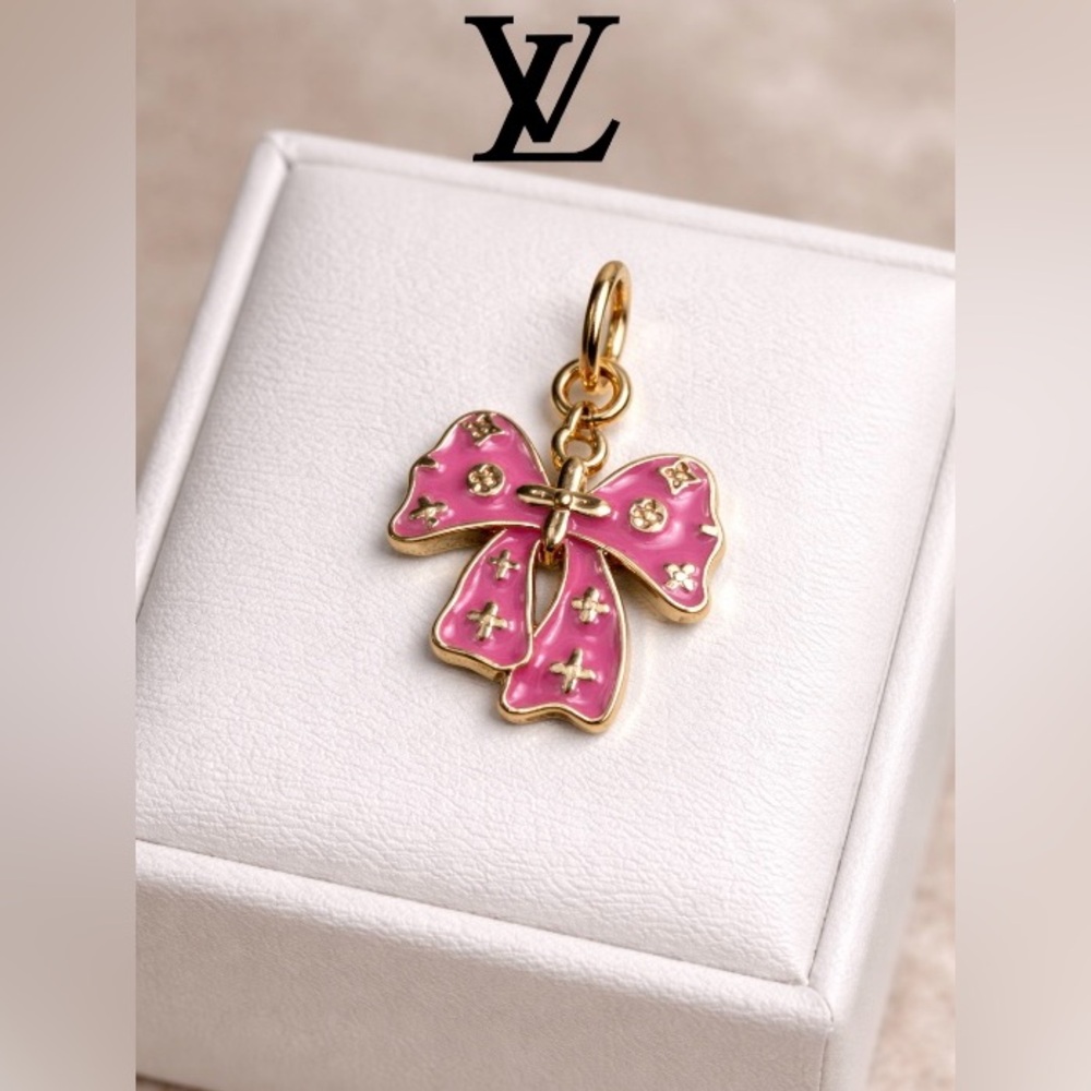 Mystery Box with 5 Stamped Charms/pendants/Zipper pulls. All will be different - Picture 3 of 16